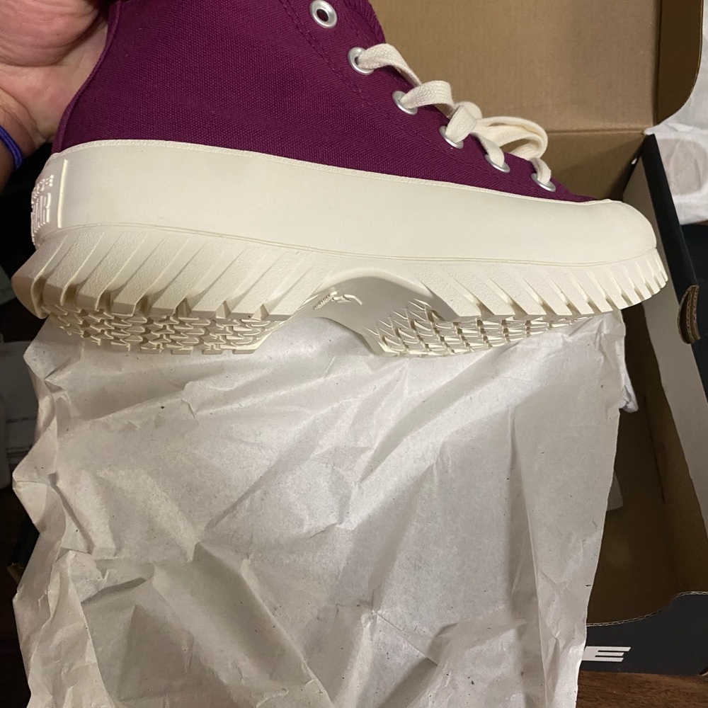 Converse chuck taylor women 6.5 new